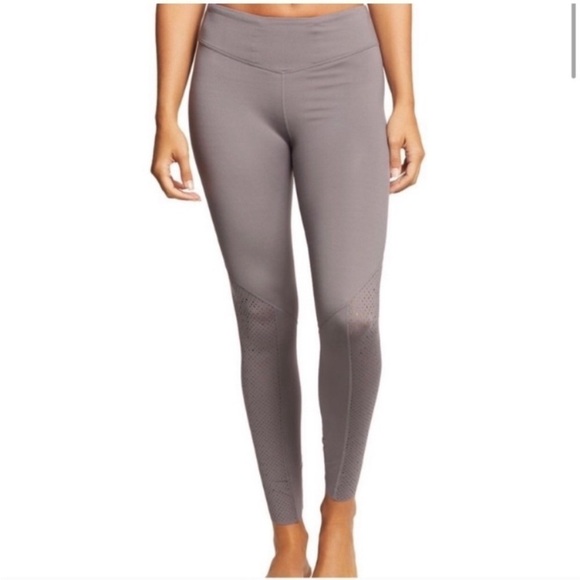 Varley High Rise Leggings - Picture 2 of 7